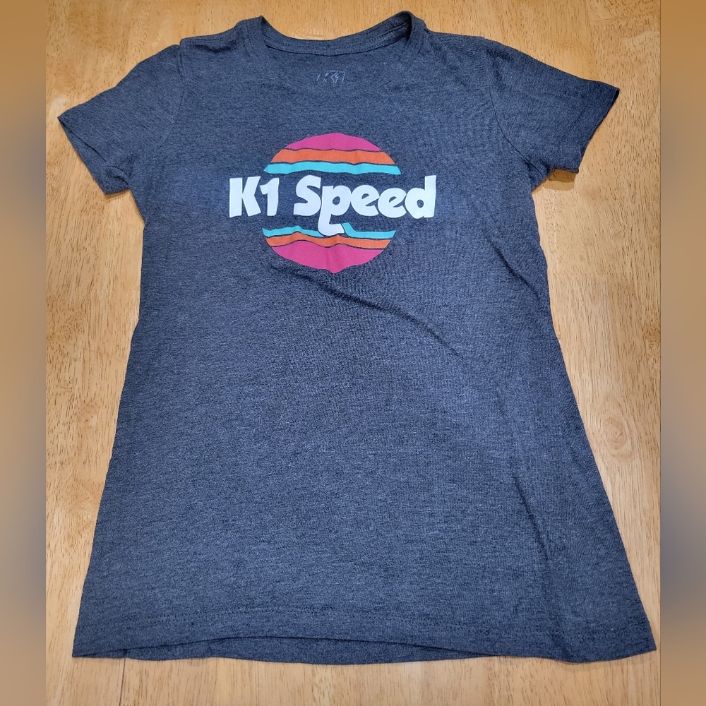 🔥 EUC K1 Racing gray short sleeve t shirt top blouse